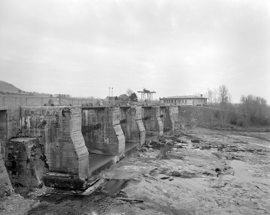 Barrage et vannes-secteurs. © Région Bourgogne-Franche-Comté, Inventaire du patrimoine