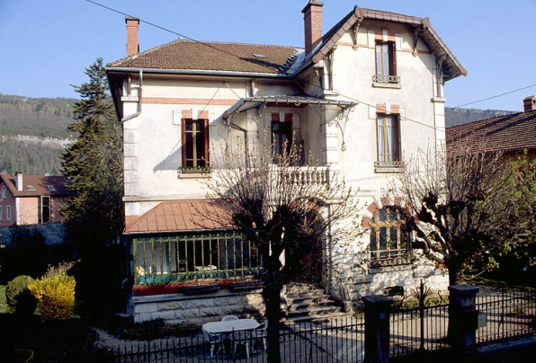 Maison d'industriel à Molinges : façade antérieure. © Région Bourgogne-Franche-Comté, Inventaire du patrimoine