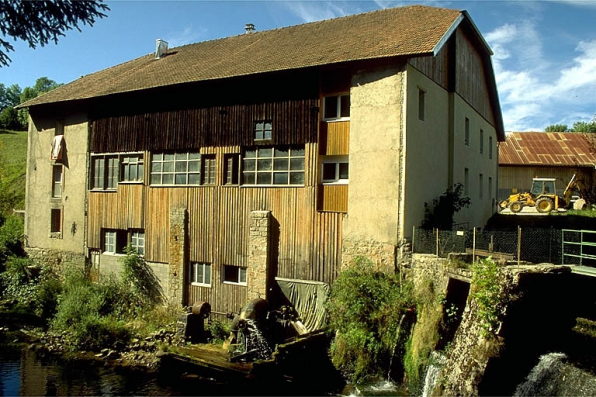 Façade postérieure du moulin Choudet. © Région Bourgogne-Franche-Comté, Inventaire du patrimoine