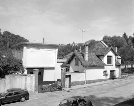 La centrale et le logement depuis le sud. © Région Bourgogne-Franche-Comté, Inventaire du patrimoine