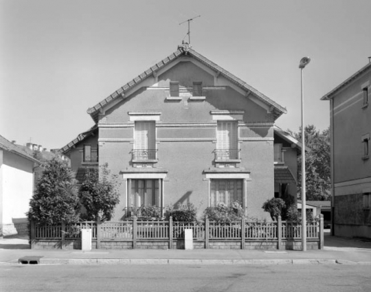 Façade antérieure d'un logement double (cadrage horizontal). © Région Bourgogne-Franche-Comté, Inventaire du patrimoine