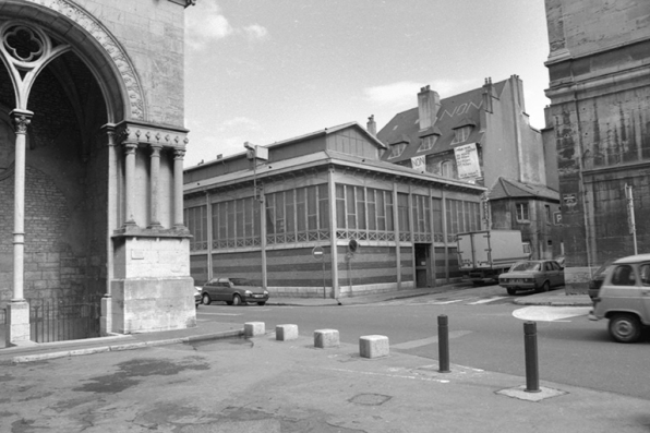 Vue d'ensemble de trois quarts gauche depuis la rue Goudimel. © Région Bourgogne-Franche-Comté, Inventaire du patrimoine
