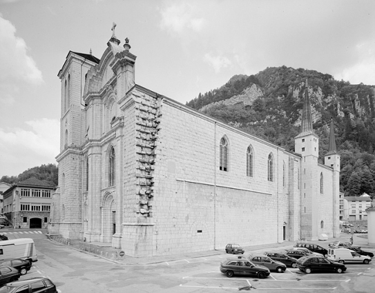 Vue de l'église depuis le sud-ouest. © Région Bourgogne-Franche-Comté, Inventaire du patrimoine