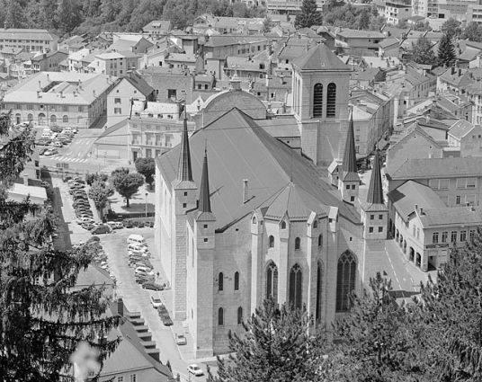 Vue générale de l'église depuis le sud-est. © Région Bourgogne-Franche-Comté, Inventaire du patrimoine