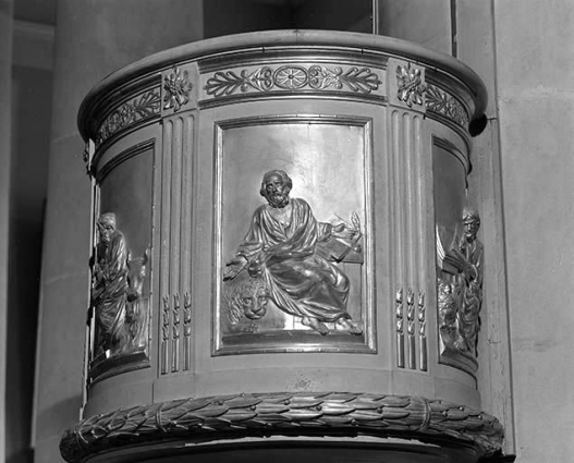 Troisième panneau de la cuve : saint Marc. © Région Bourgogne-Franche-Comté, Inventaire du patrimoine