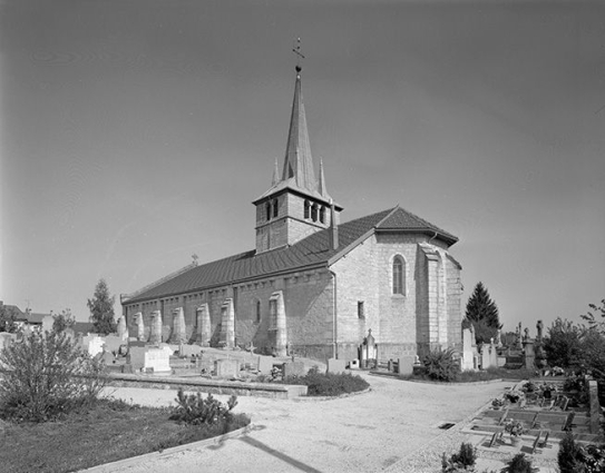Le chevet et la face gauche. © Région Bourgogne-Franche-Comté, Inventaire du patrimoine
