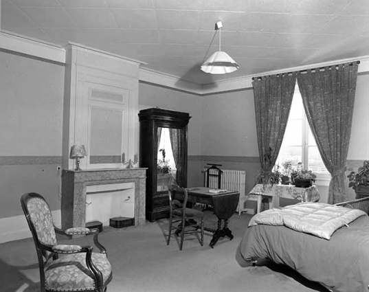 Chambre n° 20 du second étage. © Région Bourgogne-Franche-Comté, Inventaire du patrimoine