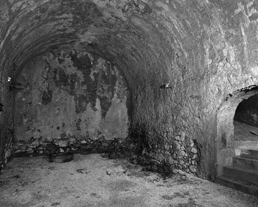 Première salle voûtée sous le jardin. © Région Bourgogne-Franche-Comté, Inventaire du patrimoine