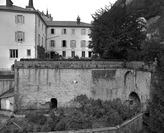Vue générale du soubassement du jardin. © Région Bourgogne-Franche-Comté, Inventaire du patrimoine