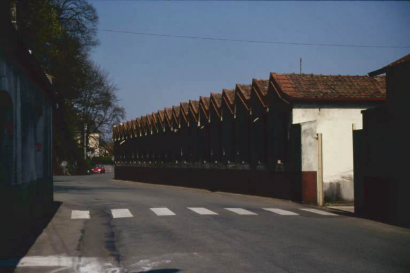 Bâtiment nord vu de trois quarts droite. © Région Bourgogne-Franche-Comté, Inventaire du patrimoine