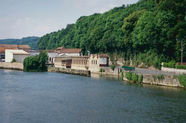 Vue d'ensemble depuis le pont. Vue rapprochée. © Région Bourgogne-Franche-Comté, Inventaire du patrimoine