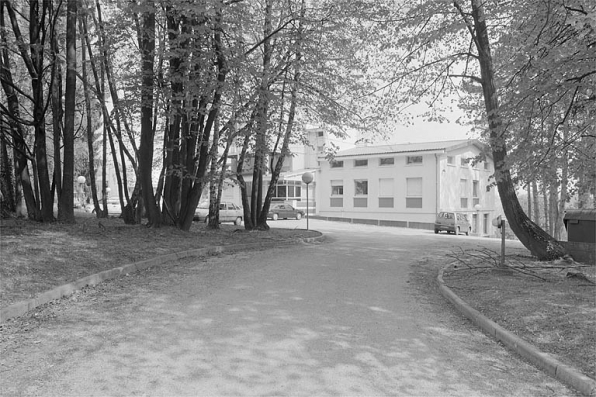 Partie nord : Laboratoire de Physique et Métrologie des Oscillateurs (LPMO), construit sur le terrain de l'observatoire. © Région Bourgogne-Franche-Comté, Inventaire du patrimoine