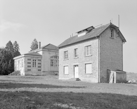 Partie nord : laboratoire d'essais dit pavillon des horloges à diapason et bibliothèque. © Région Bourgogne-Franche-Comté, Inventaire du patrimoine