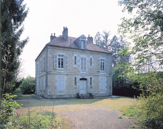 Partie sud : maison du directeur. © Région Bourgogne-Franche-Comté, Inventaire du patrimoine