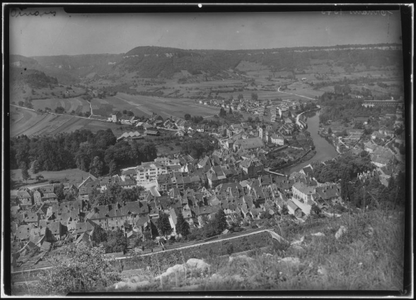Vue d'ensemble de la ville [1re moitié 20e siècle]. © Région Bourgogne-Franche-Comté, Inventaire du patrimoine