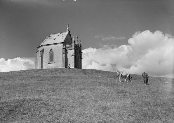 Façade latérale gauche [1e moitié du 20e siècle]. © Région Bourgogne-Franche-Comté, Inventaire du patrimoine