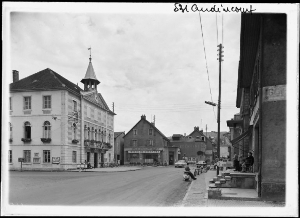 Vue de trois quarts gauche [1re moitié du 20e siècle]. © Région Bourgogne-Franche-Comté, Inventaire du patrimoine