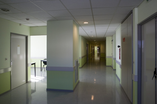 Site ancien, internat : couloir. © Région Bourgogne-Franche-Comté, Inventaire du patrimoine