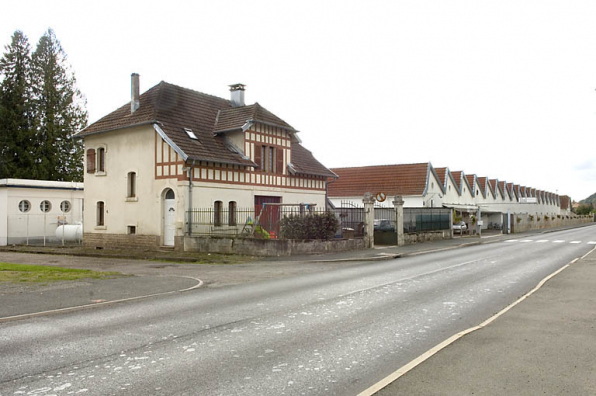 Vue d'ensemble depuis le nord-est. © Région Bourgogne-Franche-Comté, Inventaire du patrimoine