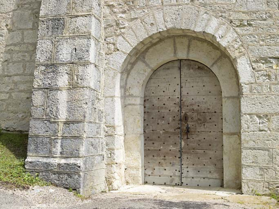 Façade sud : entrée. © Région Bourgogne-Franche-Comté, Inventaire du patrimoine