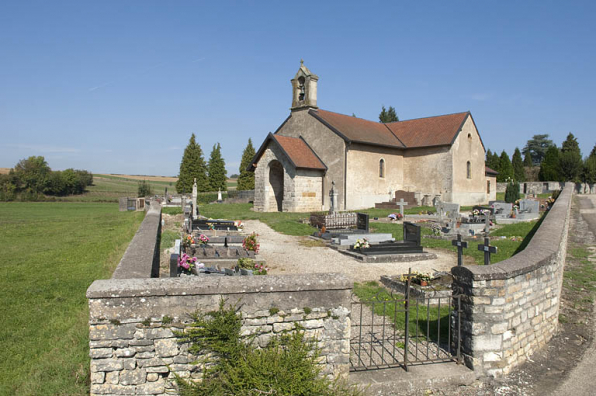 Chapelle et son cimetière. © Région Bourgogne-Franche-Comté, Inventaire du patrimoine