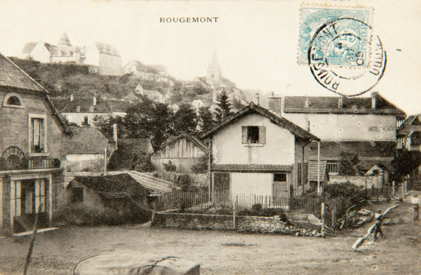 Rougemont [quartier de l'hôtel de la Réunion, visible à droite]. S.d. [4e quart 19e siècle, avant 1905]. © Région Bourgogne-Franche-Comté, Inventaire du patrimoine