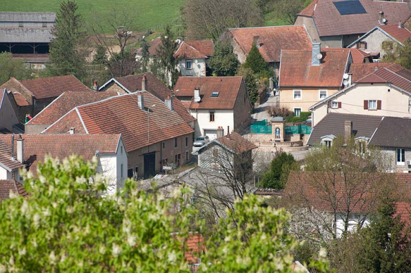 Vue d'ensemble dans le quartier de Rougemontot. © Région Bourgogne-Franche-Comté, Inventaire du patrimoine