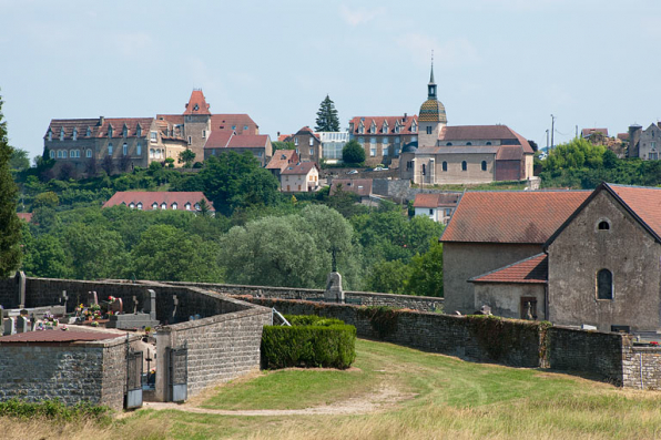 Vue générale de la ville depuis la chapelle Saint-Hilaire. © Région Bourgogne-Franche-Comté, Inventaire du patrimoine