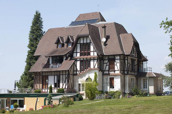 Vue d'ensemble depuis le parc. © Région Bourgogne-Franche-Comté, Inventaire du patrimoine