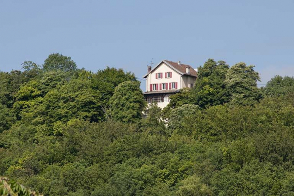 Vue d'ensemble depuis l'est. © Région Bourgogne-Franche-Comté, Inventaire du patrimoine
