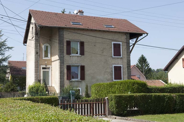 Maison jumelée vue de face. © Région Bourgogne-Franche-Comté, Inventaire du patrimoine