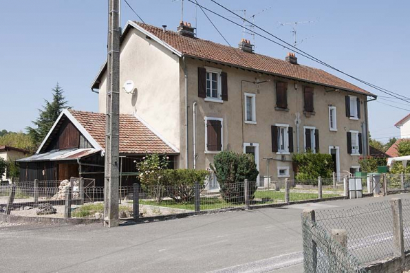 Habitation vue de trois quarts gauche. © Région Bourgogne-Franche-Comté, Inventaire du patrimoine