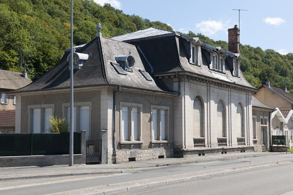 Vue de trois quarts gauche. © Région Bourgogne-Franche-Comté, Inventaire du patrimoine