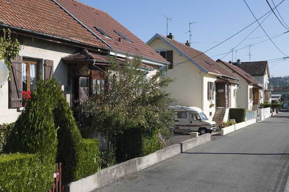 Maisons jumelées rue de Champagne. Vue depuis le sud-est. © Région Bourgogne-Franche-Comté, Inventaire du patrimoine