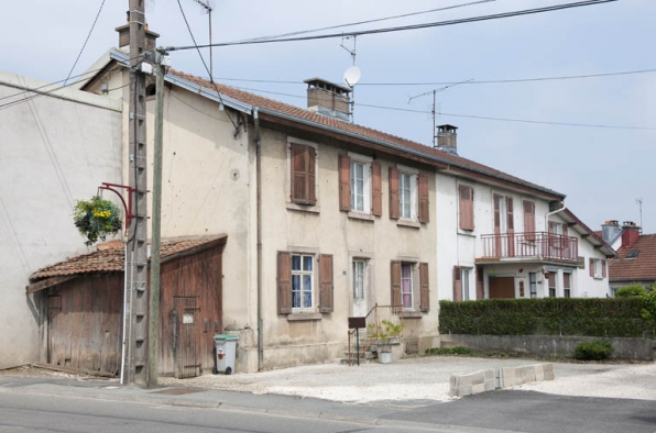 Cité ouvrière. Habitation vue de trois quarts. © Région Bourgogne-Franche-Comté, Inventaire du patrimoine