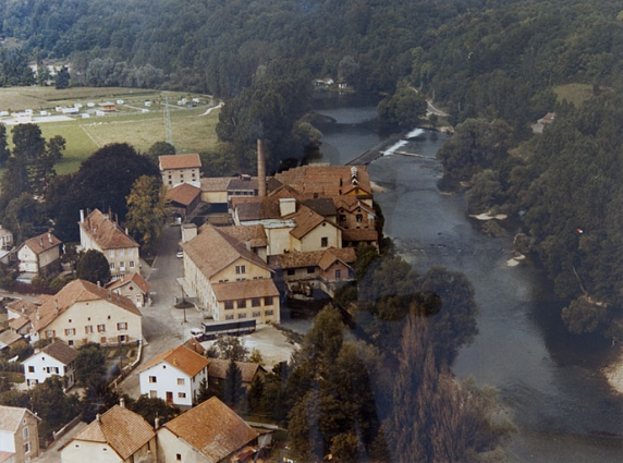 Vue aérienne depuis le sud. © Région Bourgogne-Franche-Comté, Inventaire du patrimoine