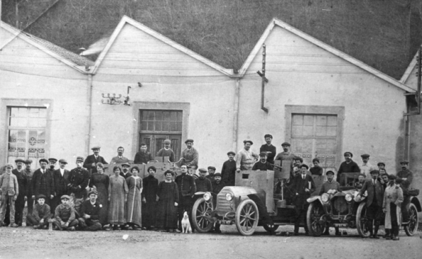 Usine de carrosserie Gauthier. Carrossage d'auto-mitrailleuse (?). © Région Bourgogne-Franche-Comté, Inventaire du patrimoine