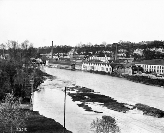 Partie amont de l'usine vue depuis le sud-ouest. © Région Bourgogne-Franche-Comté, Inventaire du patrimoine