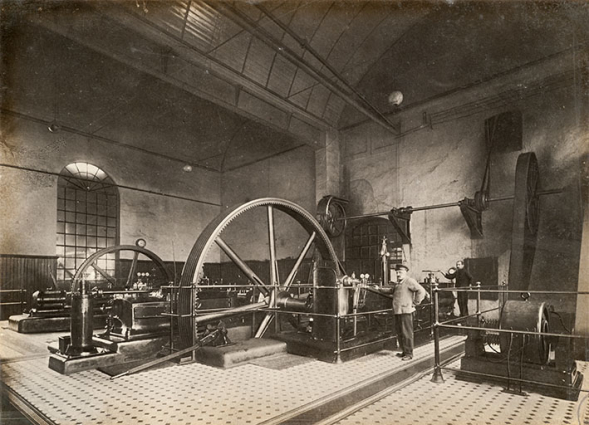 Salle des machines. © Région Bourgogne-Franche-Comté, Inventaire du patrimoine Salle des machines. © Région Bourgogne-Franche-Comté, Inventaire du patrimoine