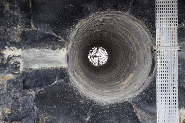 Un des puits du tunnel de Savoyeux. © Région Bourgogne-Franche-Comté, Inventaire du patrimoine