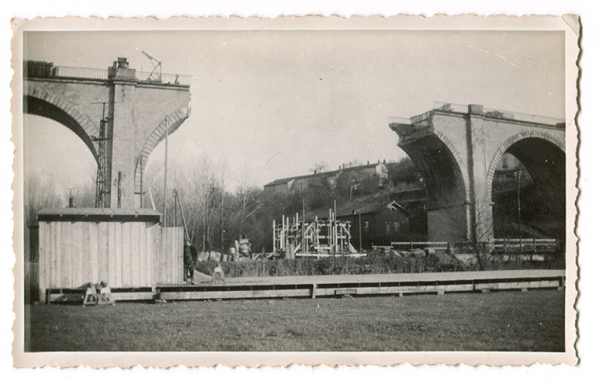 Reconstruction du viaduc après la Seconde Guerre mondiale. © Région Bourgogne-Franche-Comté, Inventaire du patrimoine