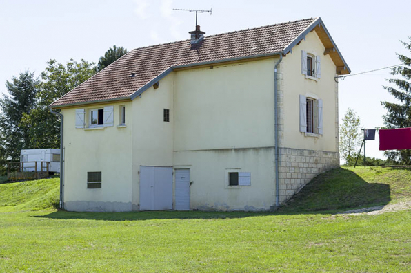Façade postérieure de la maison. © Région Bourgogne-Franche-Comté, Inventaire du patrimoine