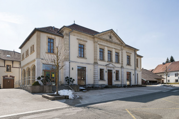 Mairie-fromagerie vue de trois quarts gauche. © Région Bourgogne-Franche-Comté, Inventaire du patrimoine