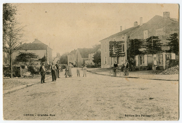 Grande rue. Carte postale. © Région Bourgogne-Franche-Comté, Inventaire du patrimoine Grande rue. Carte postale. © Région Bourgogne-Franche-Comté, Inventaire du patrimoine