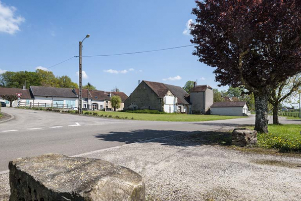 Le quartier du Cornot depuis le pont. © Région Bourgogne-Franche-Comté, Inventaire du patrimoine Le quartier du Cornot depuis le pont. © Région Bourgogne-Franche-Comté, Inventaire du patrimoine