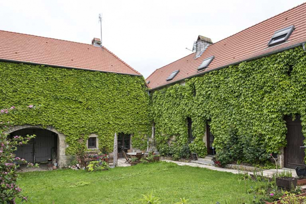 Les façades postérieures. © Région Bourgogne-Franche-Comté, Inventaire du patrimoine Les façades postérieures. © Région Bourgogne-Franche-Comté, Inventaire du patrimoine