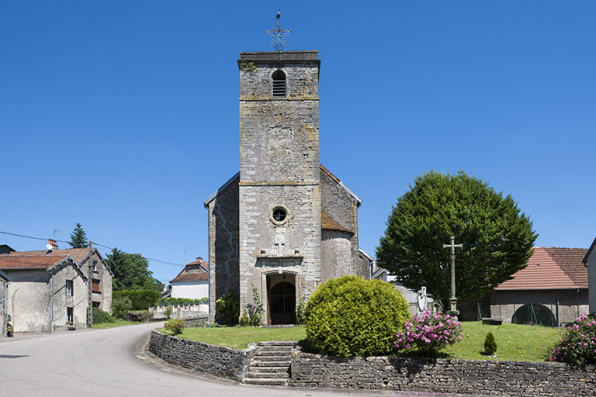 Eglise et ancien cimetière © Région Bourgogne-Franche-Comté, Inventaire du patrimoine