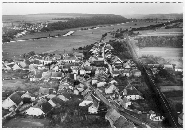 Vue générale aérienne du village de Baulay © Région Bourgogne-Franche-Comté, Inventaire du patrimoine