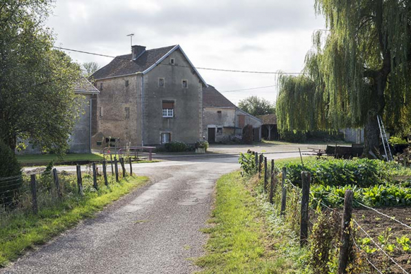 Vue depuis la rue de la Charlotte. © Région Bourgogne-Franche-Comté, Inventaire du patrimoine