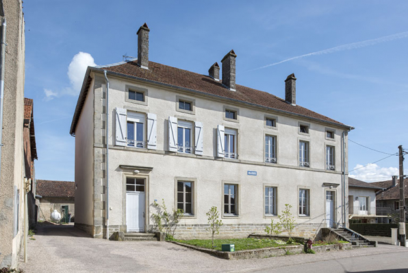 Mairie © Région Bourgogne-Franche-Comté, Inventaire du patrimoine Mairie © Région Bourgogne-Franche-Comté, Inventaire du patrimoine
